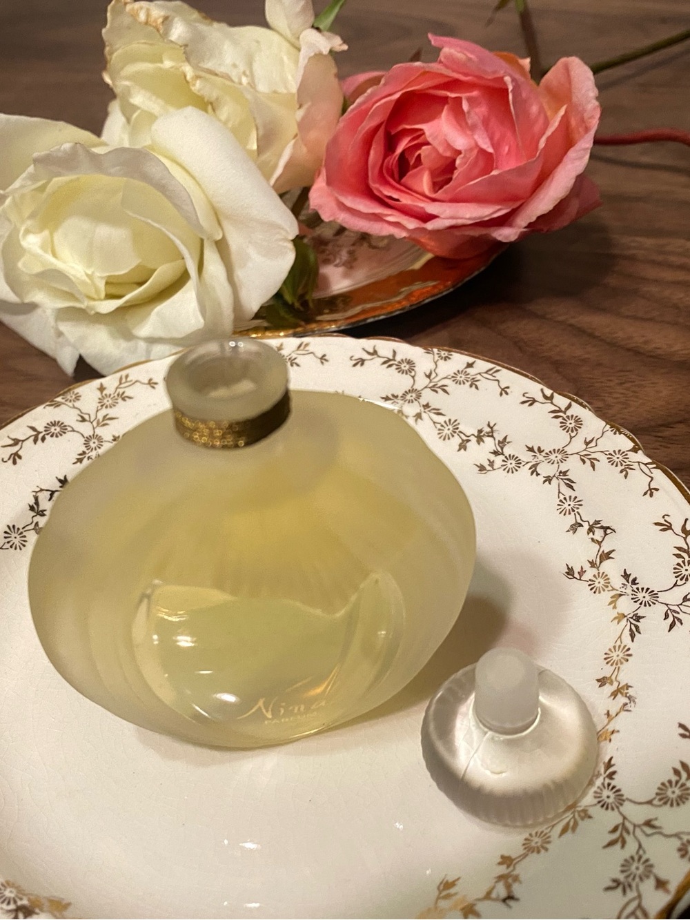 Nina Parfum Factice Dummy glass Bottle & Stopper by Nina Ricci Full